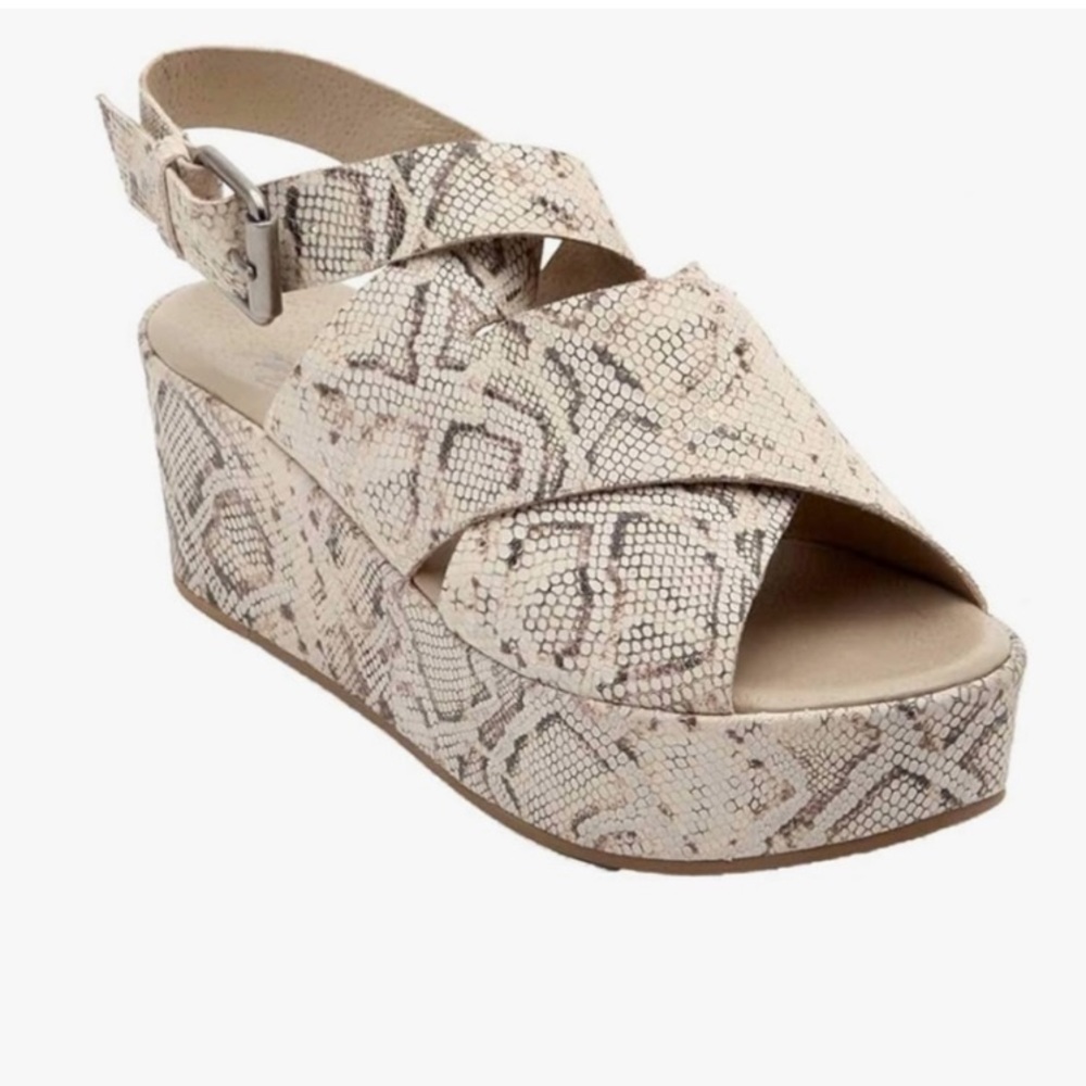 Matisse snake platform sandal